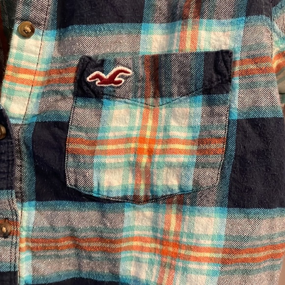 ☔️Hollister flannel☔️ - Picture 3 of 4